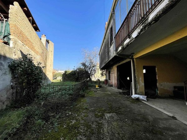 casa indipendente in vendita a Rotondi