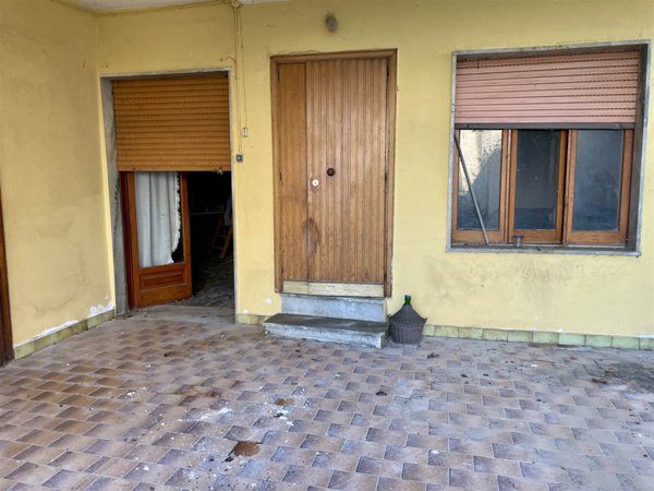 casa indipendente in vendita a Rotondi