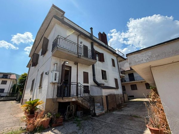 casa indipendente in vendita a Rotondi