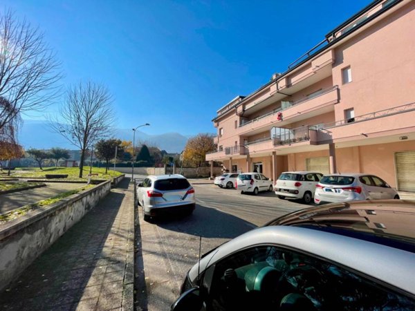 casa indipendente in vendita a Rotondi