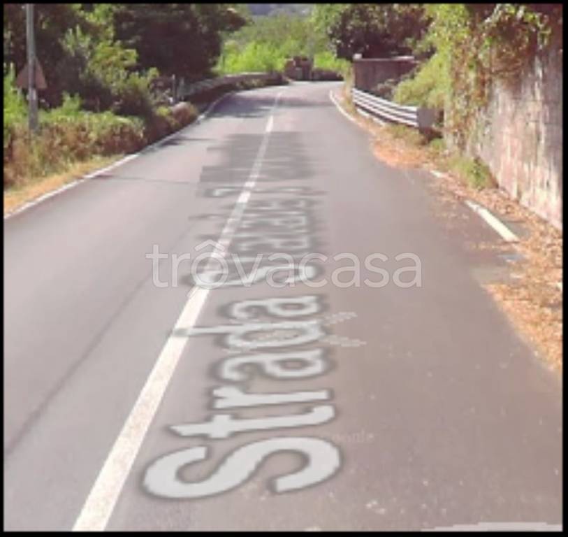 locale commerciale in vendita a Salza Irpina