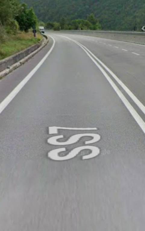 intera palazzina in vendita a Salza Irpina