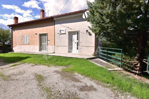 casa indipendente in vendita a San Mango sul Calore