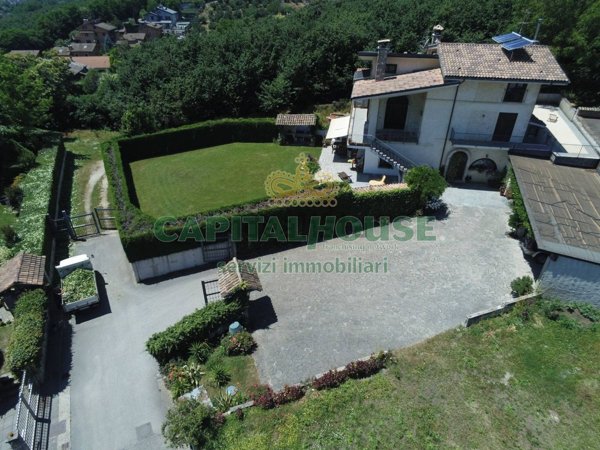 casa indipendente in vendita a San Mango sul Calore