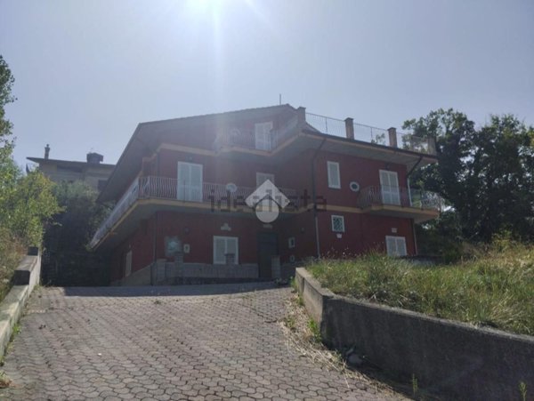 casa indipendente in vendita a San Mango sul Calore