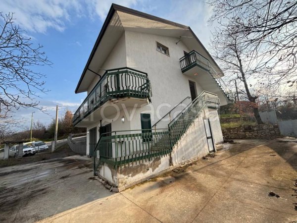 casa indipendente in vendita a San Mango sul Calore