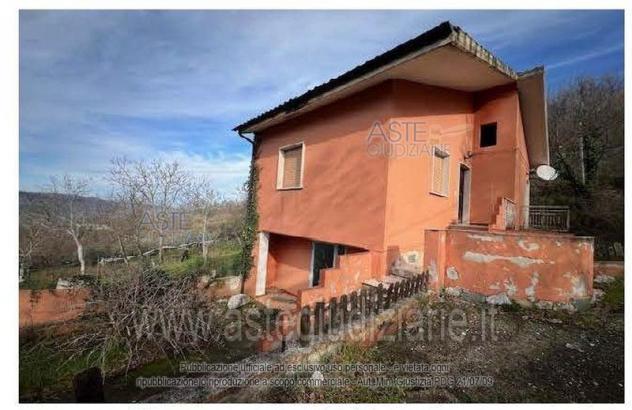 pentavano in vendita a San Mango sul Calore