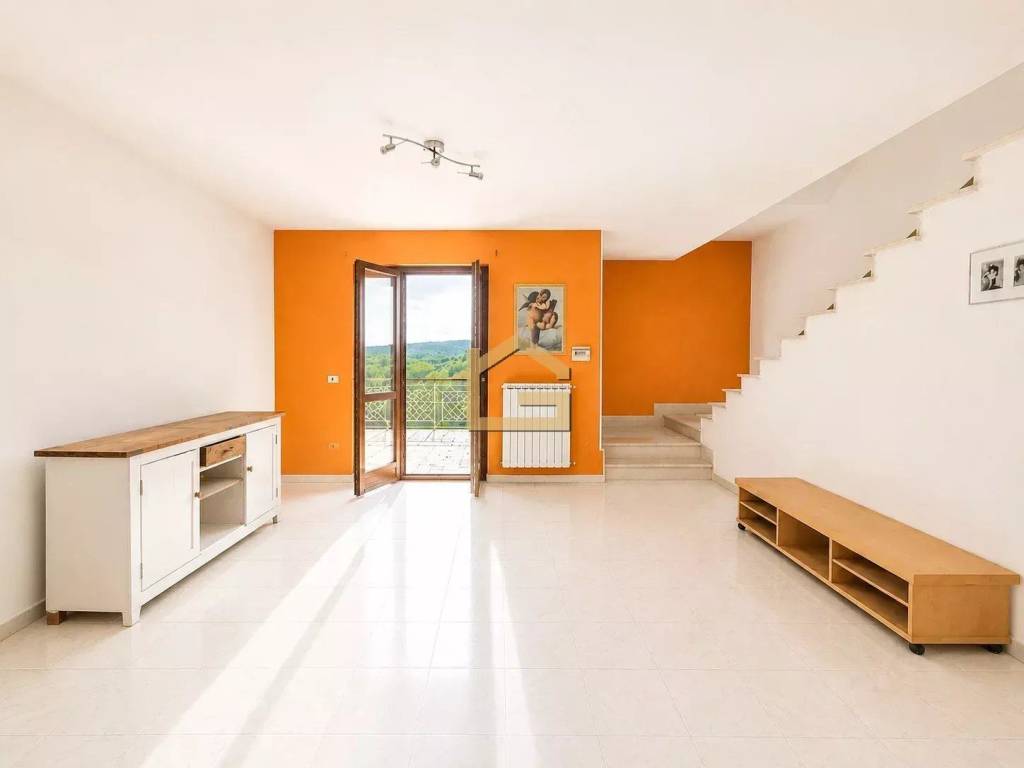 casa indipendente in vendita a San Mango sul Calore