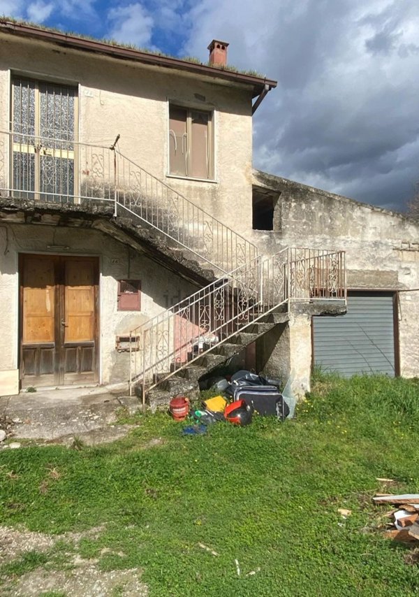 appartamento in vendita a San Martino Valle Caudina in zona Iardino