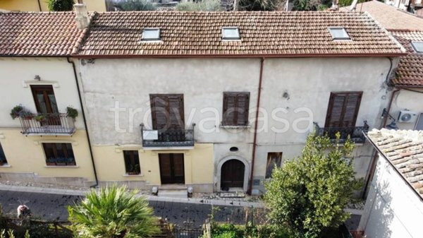 pentavano in vendita a San Martino Valle Caudina