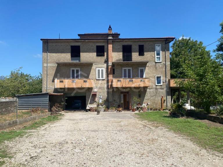 casa indipendente in vendita a San Martino Valle Caudina