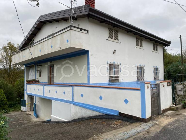 casa indipendente in vendita a San Martino Valle Caudina