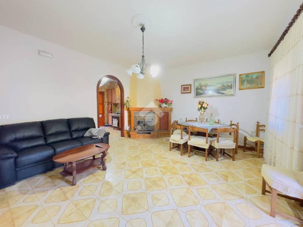 casa indipendente in vendita a San Martino Valle Caudina