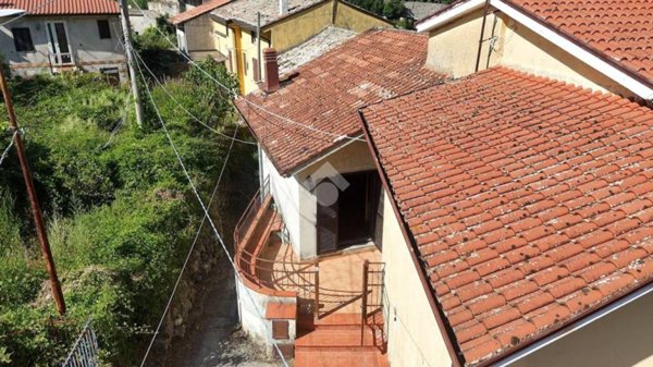 casa indipendente in vendita a San Martino Valle Caudina