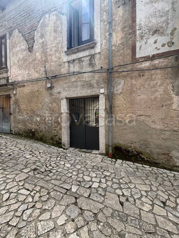 casa indipendente in vendita a San Martino Valle Caudina