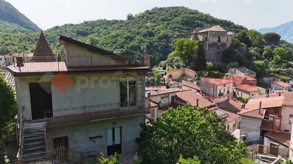casa indipendente in vendita a San Martino Valle Caudina