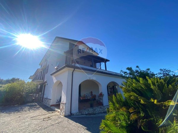 casa indipendente in vendita a San Martino Valle Caudina