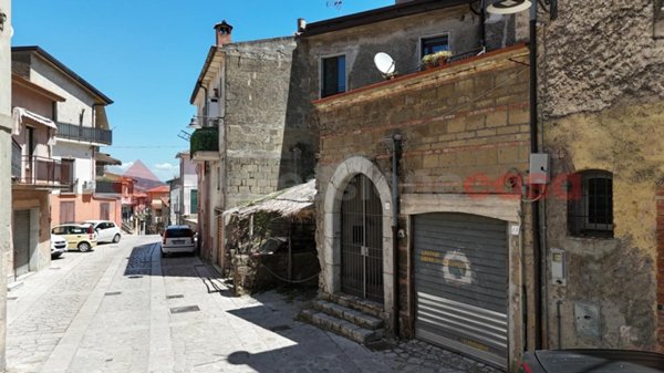 casa indipendente in vendita a San Martino Valle Caudina