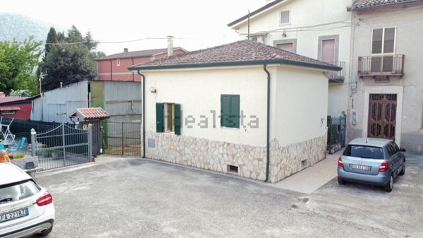 casa indipendente in vendita a San Martino Valle Caudina