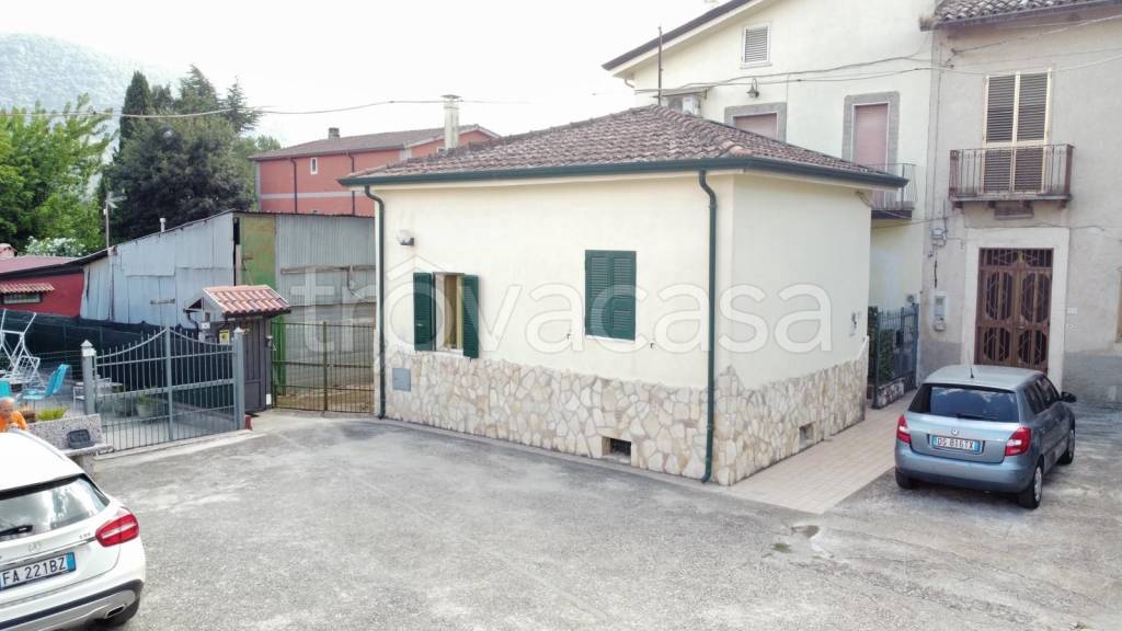 casa indipendente in vendita a San Martino Valle Caudina