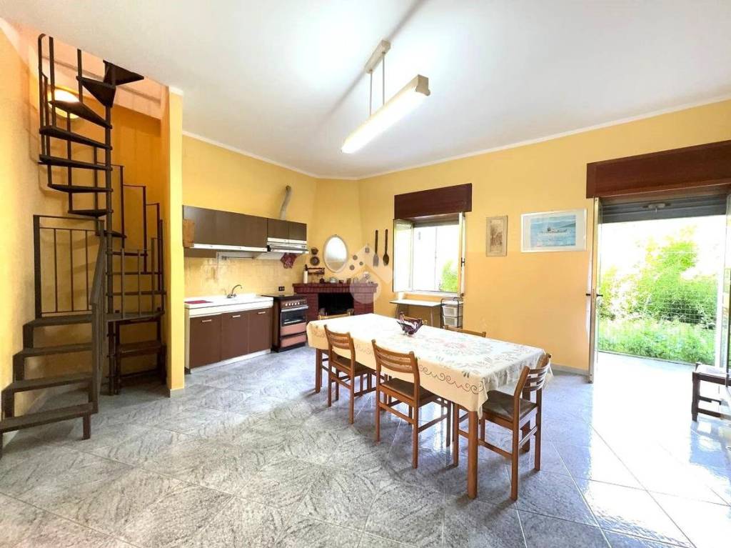 casa indipendente in vendita a San Martino Valle Caudina