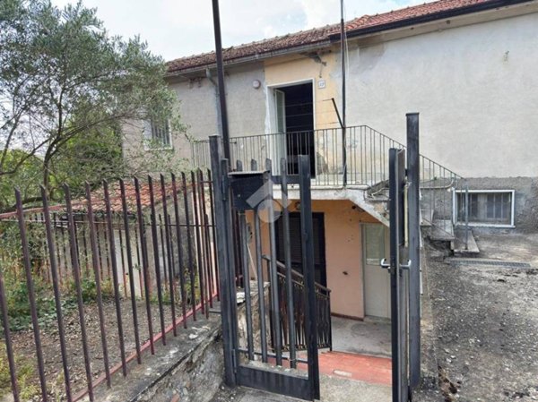 casa indipendente in vendita a San Martino Valle Caudina