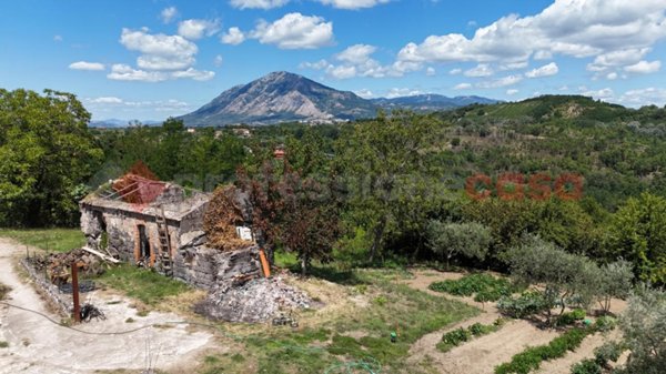 terreno agricolo in vendita a San Martino Valle Caudina