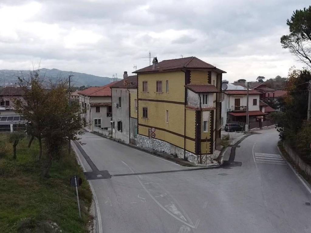 casa indipendente in vendita a San Martino Valle Caudina