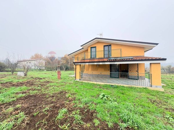 casa indipendente in vendita a San Martino Valle Caudina