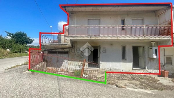 pentavano in vendita a San Martino Valle Caudina