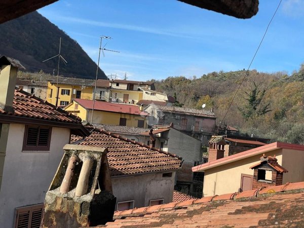 casa indipendente in vendita a San Martino Valle Caudina