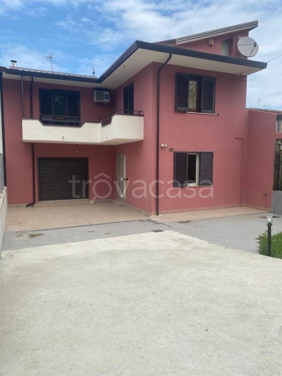 casa indipendente in vendita a San Martino Valle Caudina in zona Rocchi