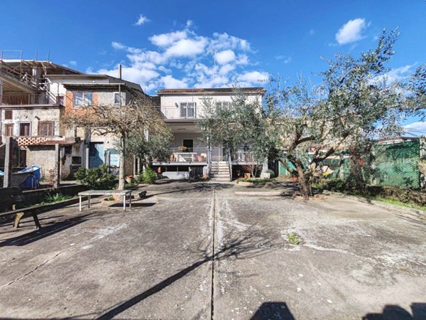 casa indipendente in vendita a San Martino Valle Caudina