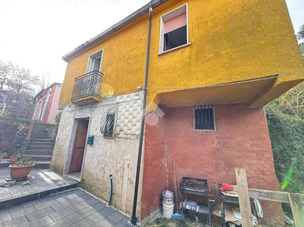 casa indipendente in vendita a San Martino Valle Caudina