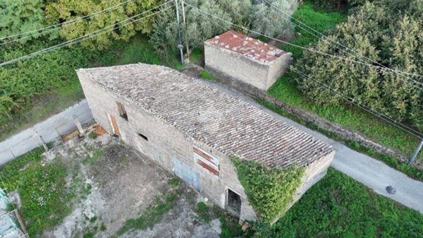 casa indipendente in vendita a San Martino Valle Caudina