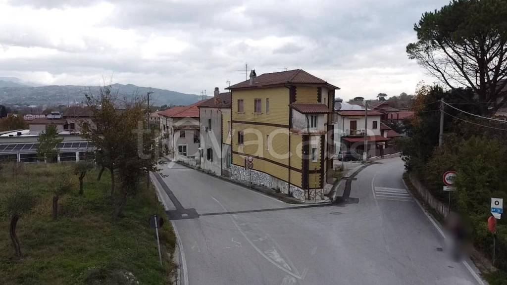 casa indipendente in vendita a San Martino Valle Caudina