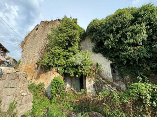 casa indipendente in vendita a San Martino Valle Caudina in zona Clementi