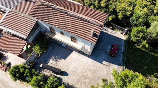casa indipendente in vendita a San Martino Valle Caudina