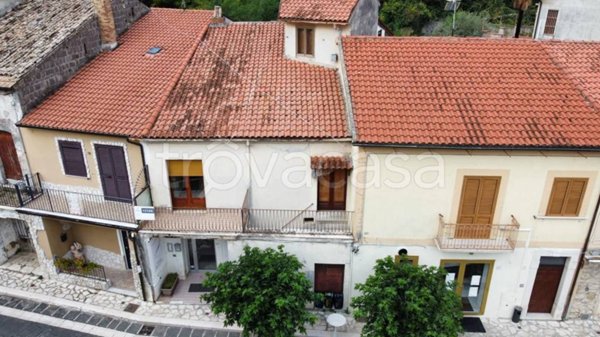 casa indipendente in vendita a San Martino Valle Caudina in zona Tedeschi
