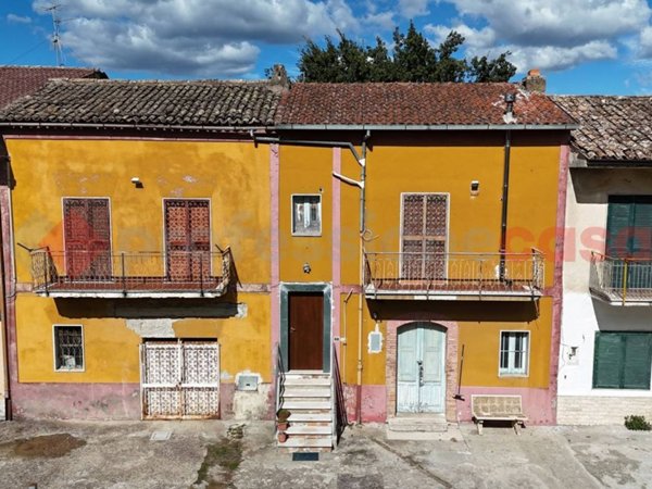 casa indipendente in vendita a San Martino Valle Caudina in zona Vernilli