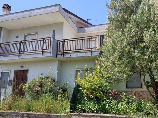 casa indipendente in vendita a San Michele di Serino