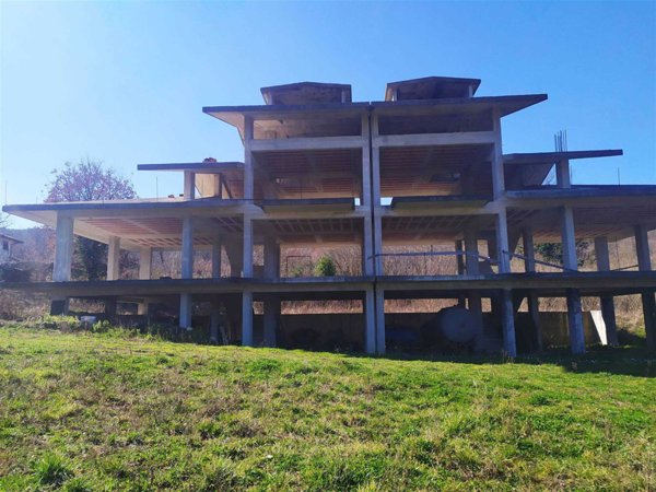 casa indipendente in vendita a San Michele di Serino