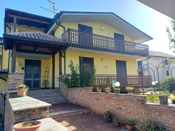 casa indipendente in vendita a San Michele di Serino