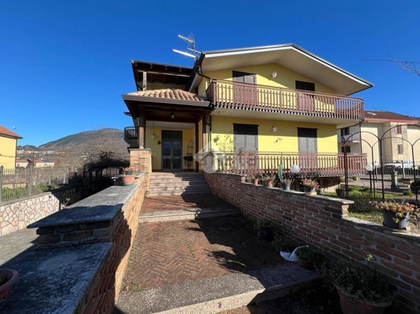 casa indipendente in vendita a San Michele di Serino