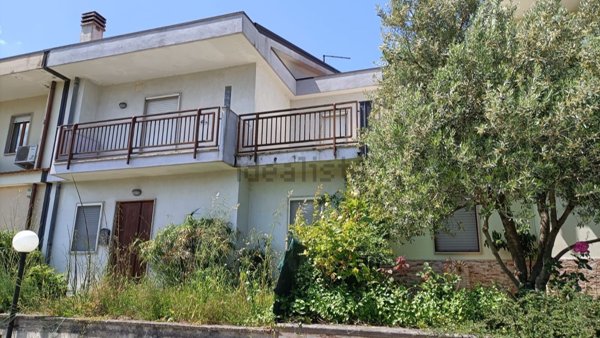 casa indipendente in vendita a San Michele di Serino