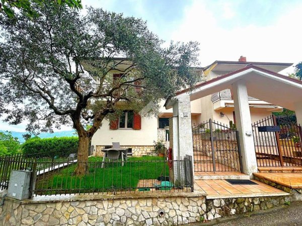 casa indipendente in vendita a San Michele di Serino
