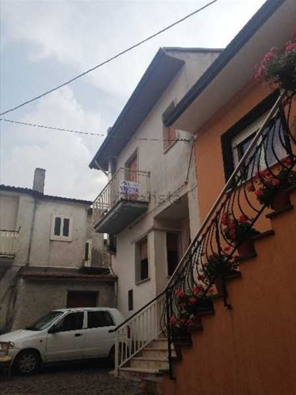 casa indipendente in vendita a San Nicola Baronia