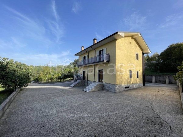 casa indipendente in vendita a San Potito Ultra