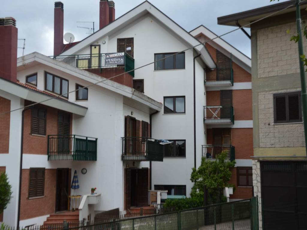 appartamento in vendita a San Potito Ultra