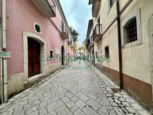appartamento in vendita a San Potito Ultra